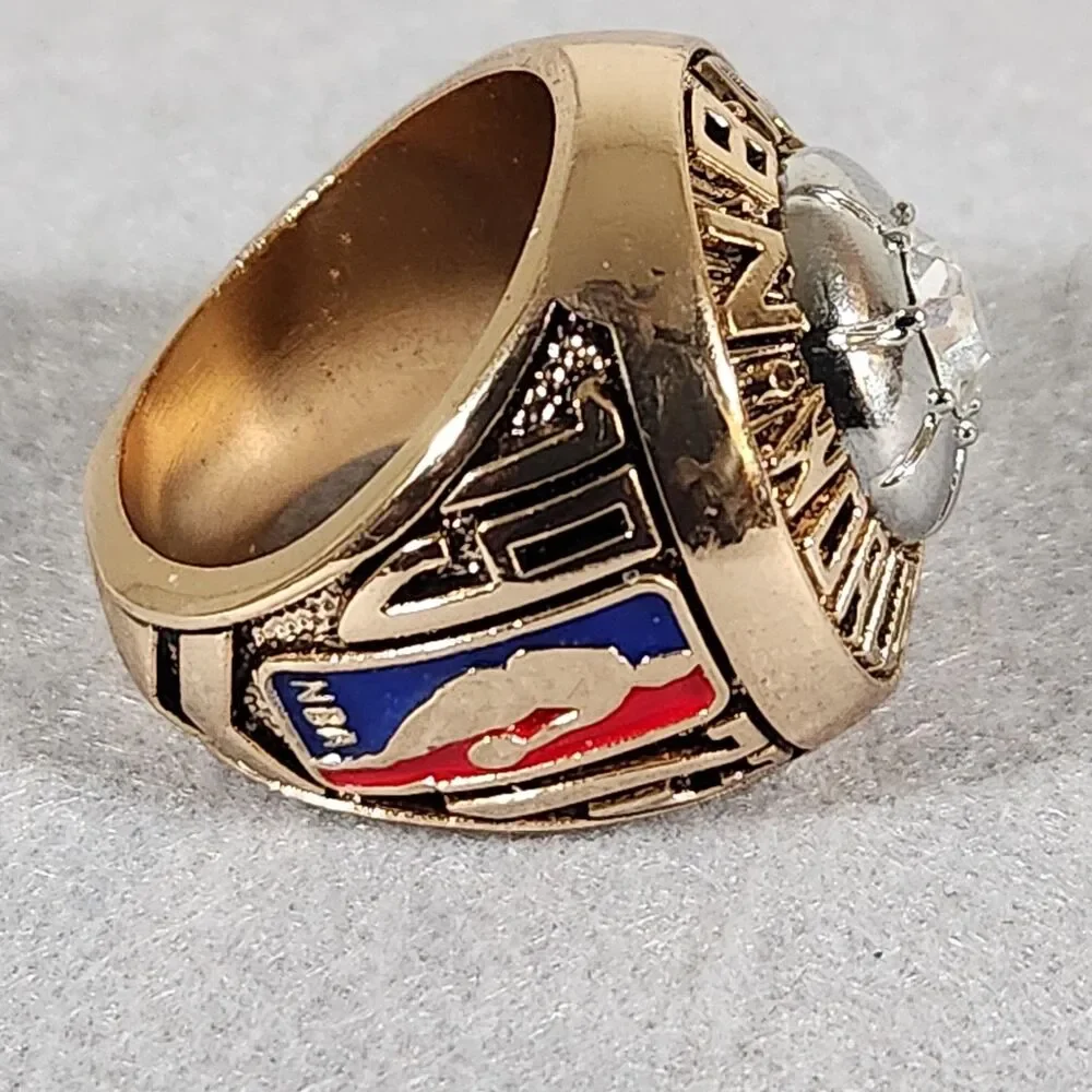 1973 New York Knicks Championship Ring Size 11